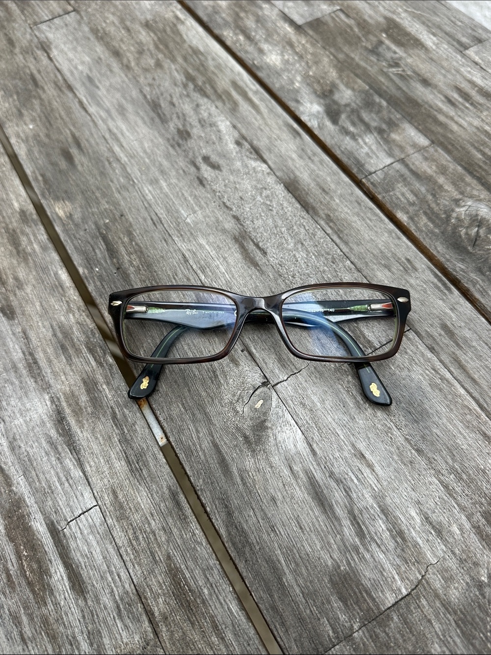 Brown Rectangular Reading Glasses for women - Classic Style